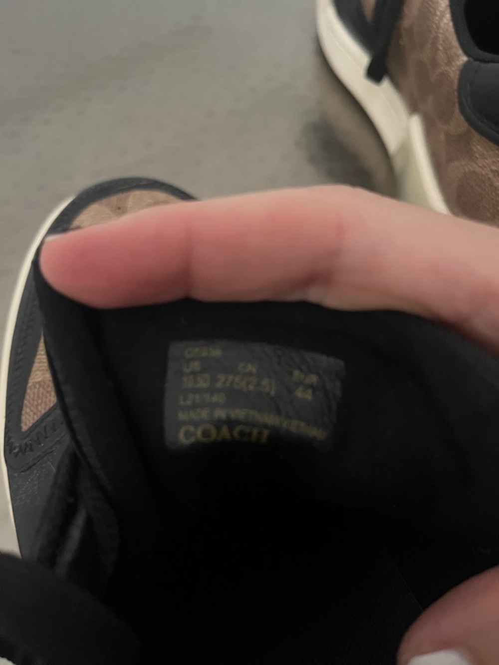 Coach Men's 10.5 Brown Signature Canvas & Black Leather Sneakers - Picture 6 of 10